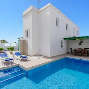 Togio By Puerto del Carmen (Lanzarote)
